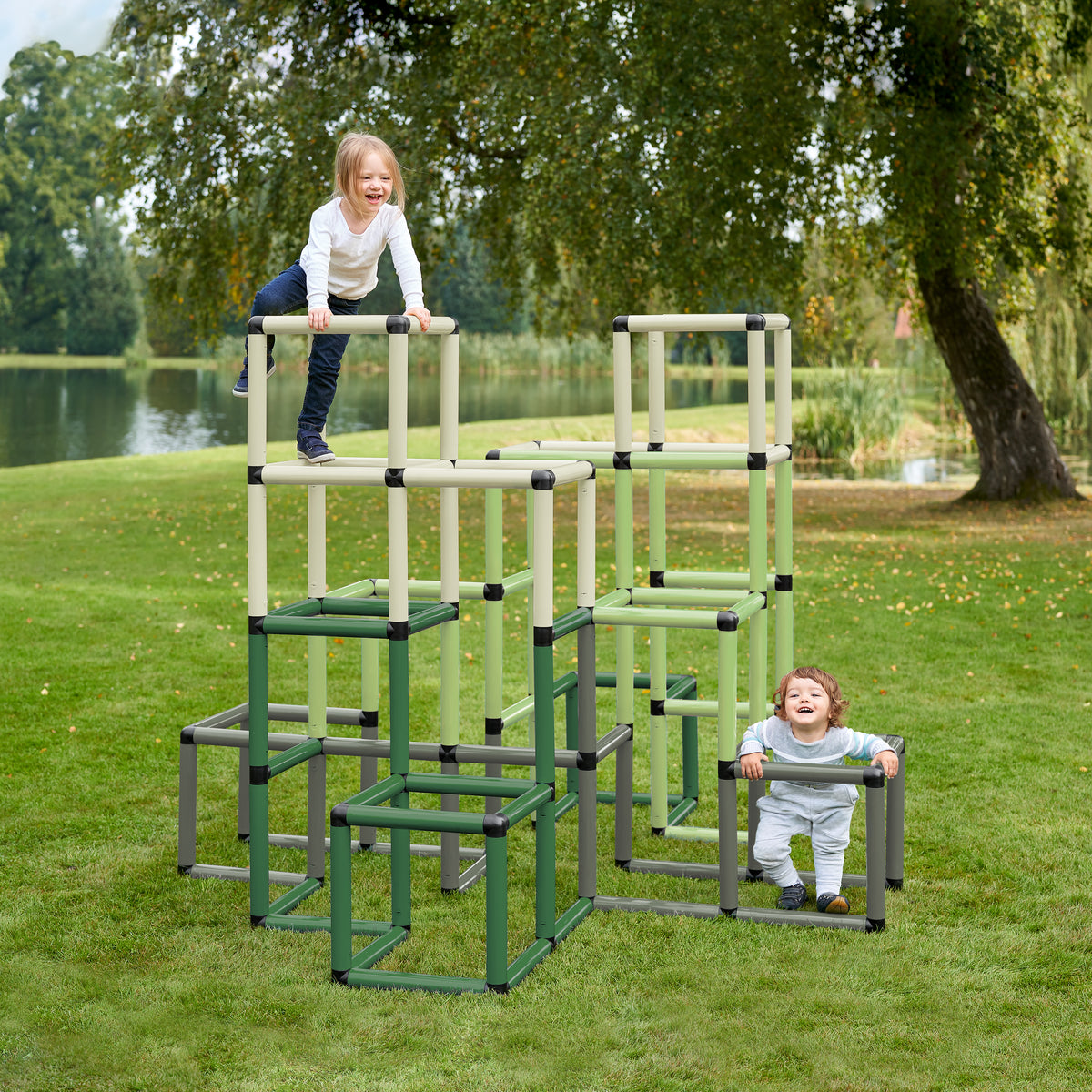 QuadroClimbingPyramidHome2xB00